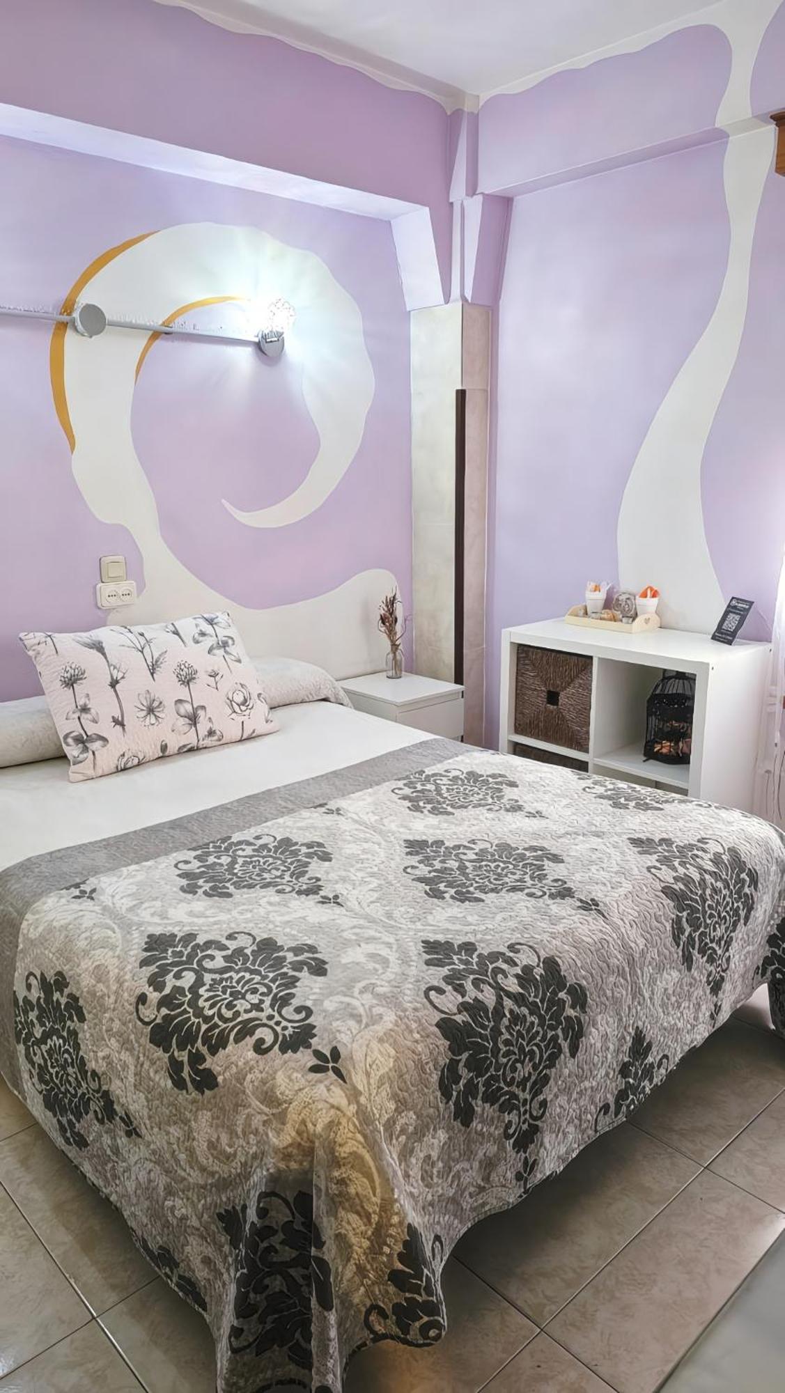 Caces Hostal La Rosa מראה חיצוני תמונה